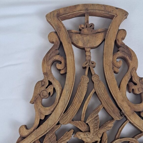 Vintage Intricately Hand Carved Wooden Decor Birds One Piece Construction - Picture 8 of 12